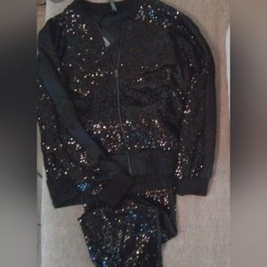 Victoria Secrets Limited Edition Lg Black Sequin Jogger Set